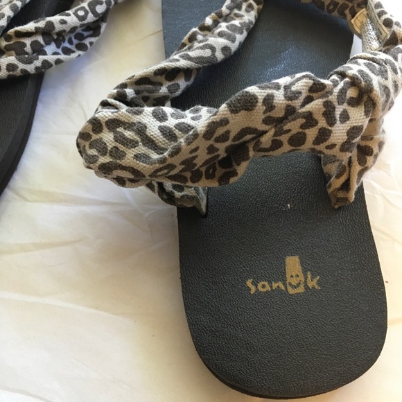 Sanuk animal print yoga slingshot sandal - Picture 4 of 6